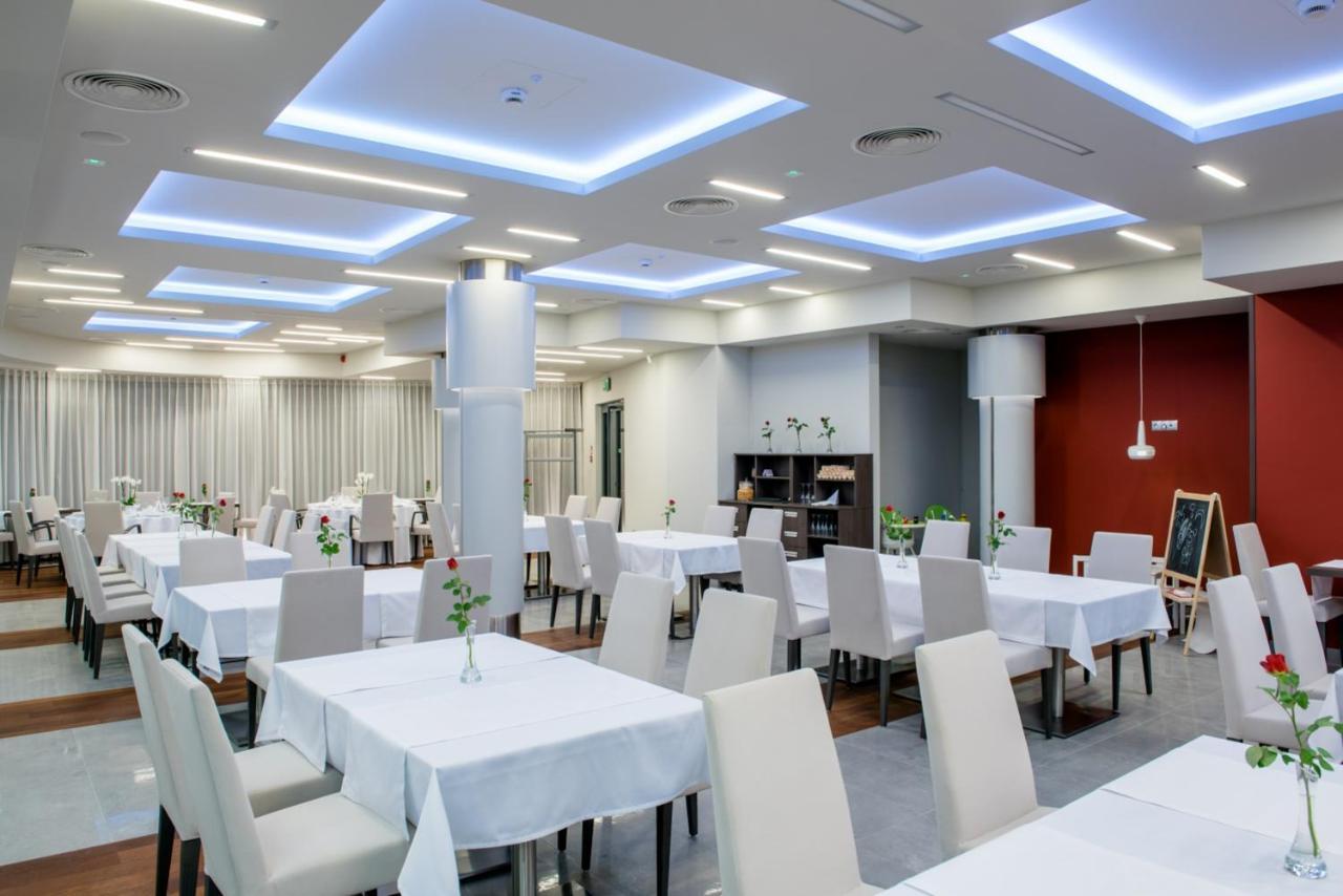Hotel Kosma Kozmin Exteriér fotografie